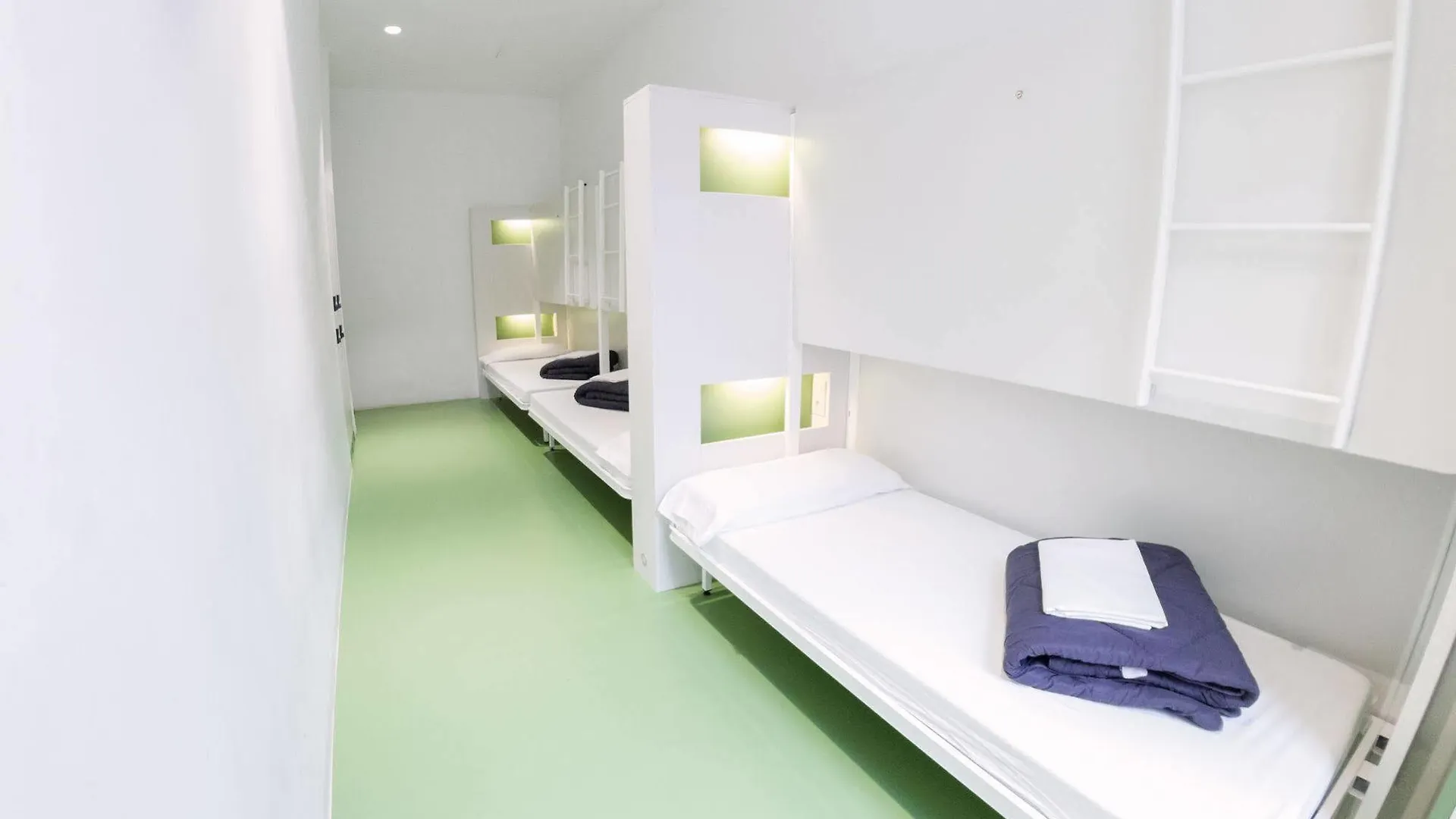 Sant Jordi Hostels Rock Palace Barcelona