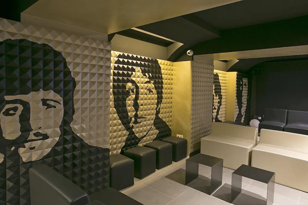 Sant Jordi Hostels Rock Palace Barcelona