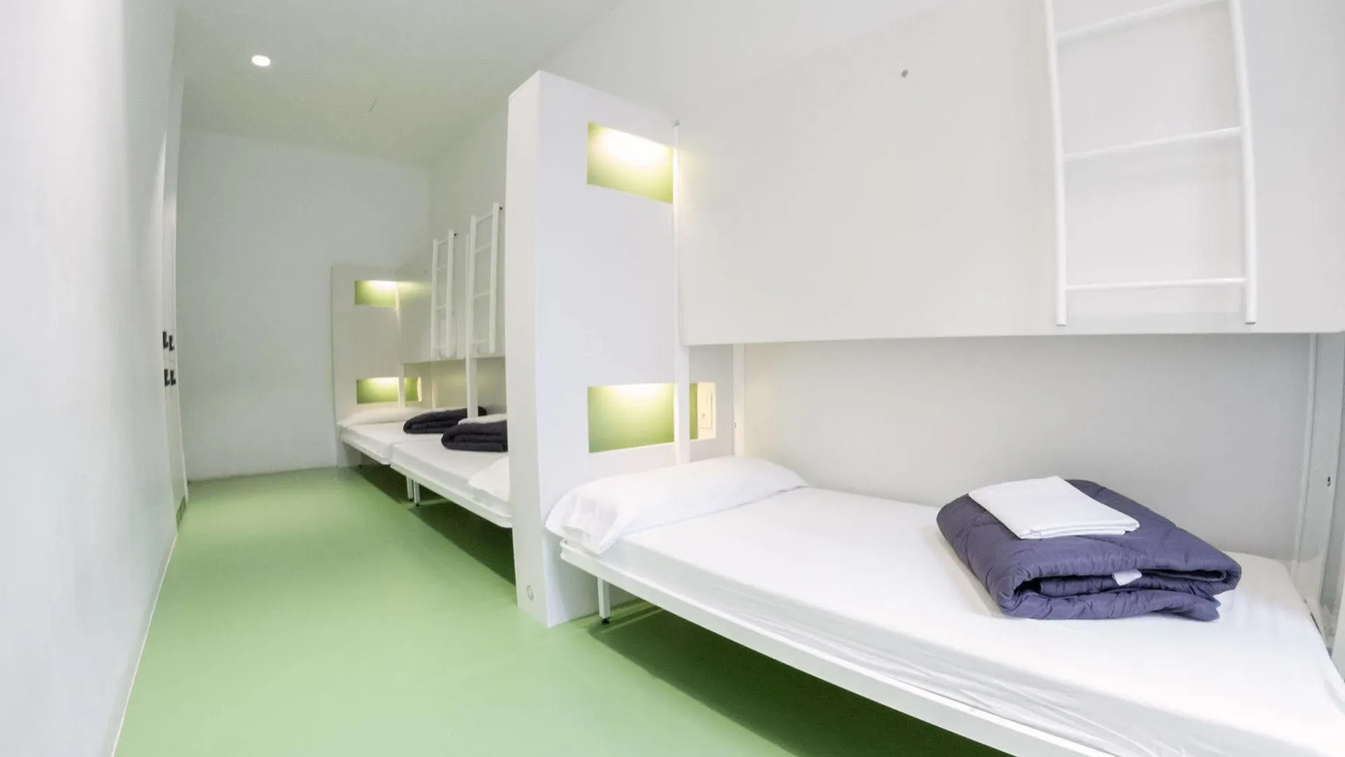 Sant Jordi Hostels Rock Palace Barcelona