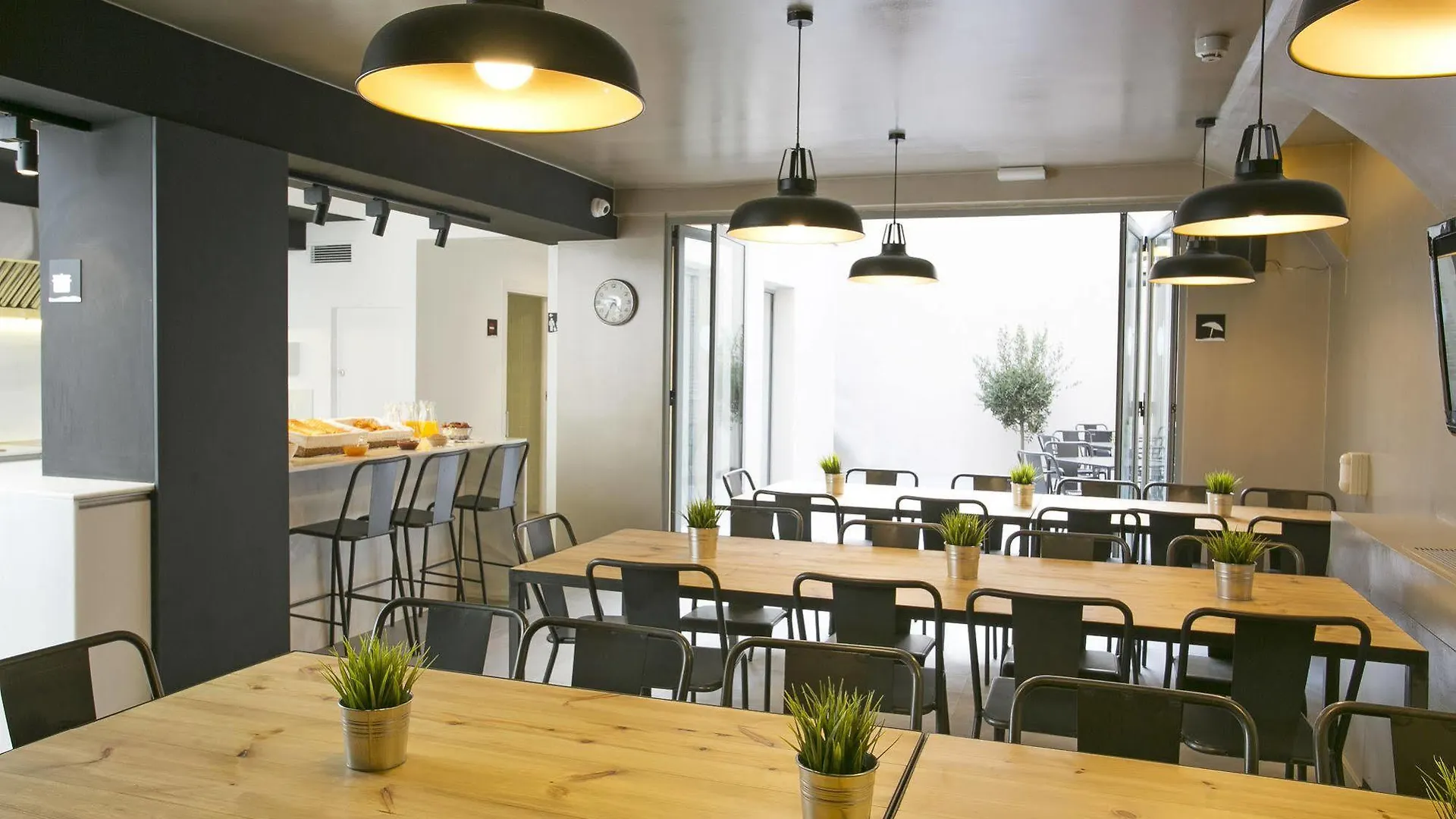 Sant Jordi Hostels Rock Palace Barcelona